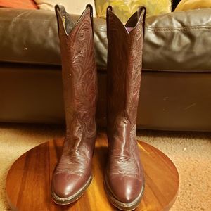 Dan Post woman’s western cowboy burgundy embroidered boots sz 6M